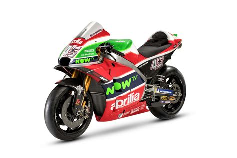 Voila! Here Is the 2018 Aprilia RS-GP MotoGP Race Bike - Asphalt & Rubber