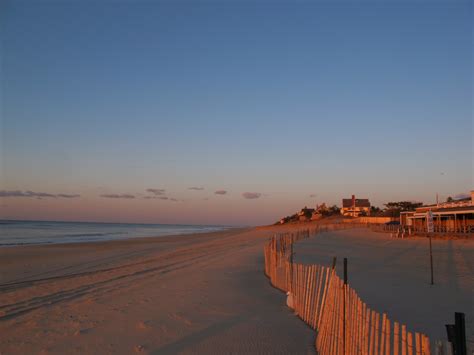 Jenny Steffens Hobick: East Hampton Beach | Early Morning Walk on The Beach