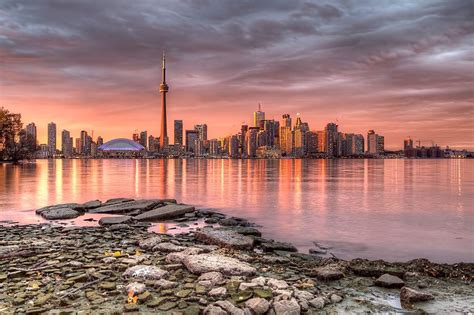 Toronto Skyline at Sunset | Toronto skyline, Skyline, Visit toronto