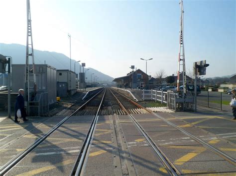 Porthmadog railway station viewed from... © Jaggery :: Geograph Britain and Ireland