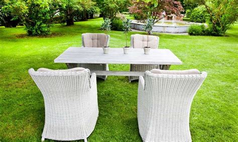 Outdoor Coffee Table Decor Ideas - Home E Touch