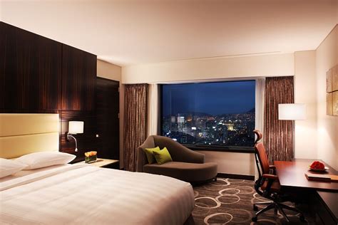 Lotte Hotel Busan Accommodation > Club Floor > Club Deluxe Room