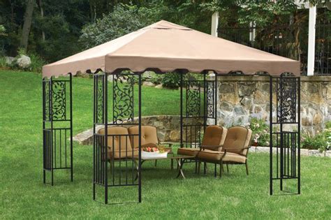 20 Beautiful Yards With Outdoor Canopy Designs