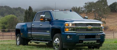 The 2016 Chevrolet Silverado 3500HD Defies Expectations