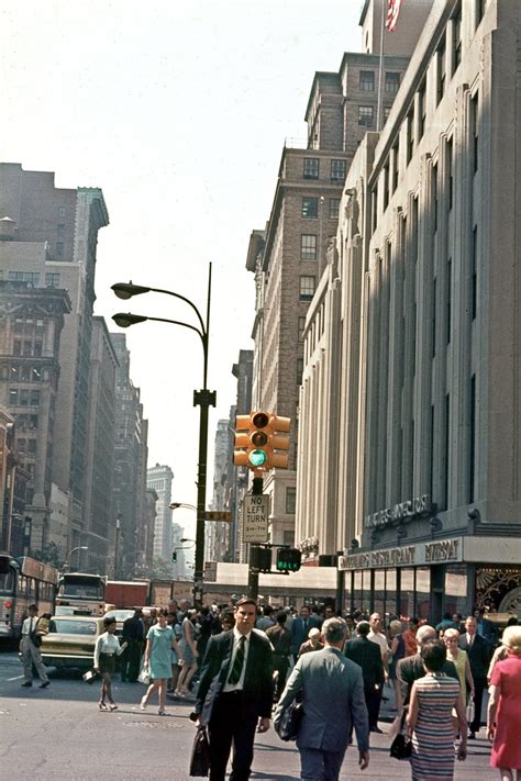 New York City 1971 - 34th St - Flashbak