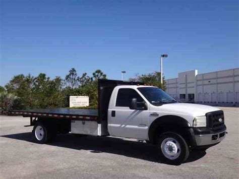 Ford F550 Super Duty Flatbed (2005) : Medium Trucks