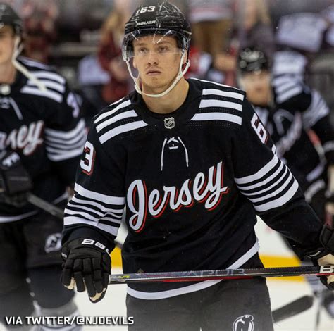 Photos: New Jersey Devils new uniform makes on-ice debut – SportsLogos ...