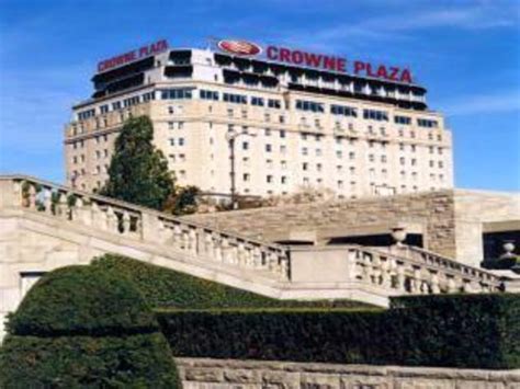 Best Price on Crowne Plaza Hotel-Niagara Falls/Falls View in Niagara ...