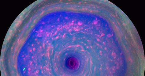 It's the Great Hexagon! Storm system shines in Saturn pictures