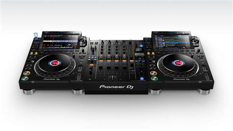 7 DJs tell us why they're so excited about Pioneer DJ's CDJ-3000 - Features - Mixmag