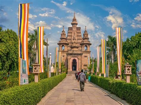 The Sarnath Temple Complex Near Varanasi, India. Editorial Stock Image - Image of historical ...