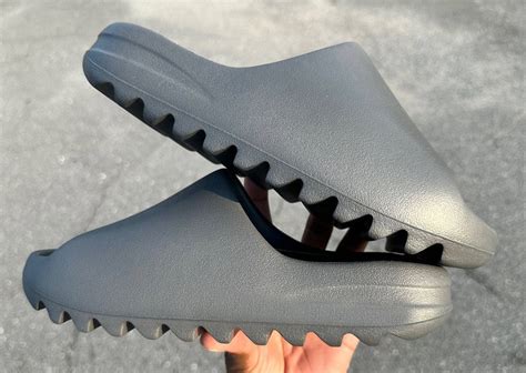 Smoke Grey Appears On This adidas Yeezy Slide - Sneaker News