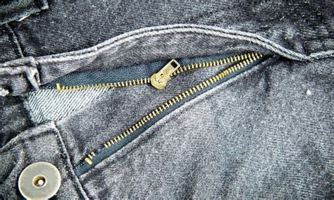 How To Put A Zipper Back On: 5 Easy Ways