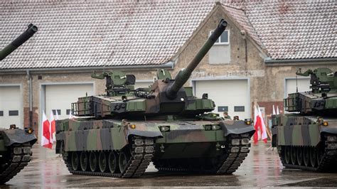 Hyundai Rotem delivers batch of seven K2 Black Panther tanks to Poland