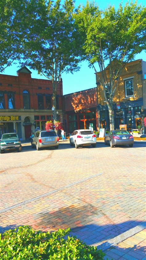 Historic Downtown Carrollton,Georgia. Photo by Robin Shake | National register of historic ...