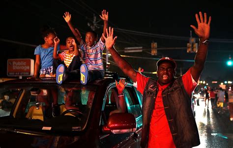 Powerful Scenes From Ferguson, Missouri Photos | Image #18 - ABC News