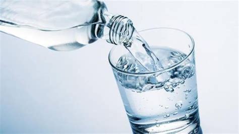 Palabras para vivir.: Un vaso de agua fría en un cálido verano.