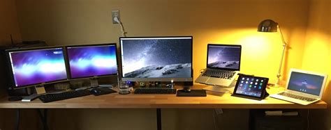 Mac Setup: The Mac & PC Desk of an IT Consultant