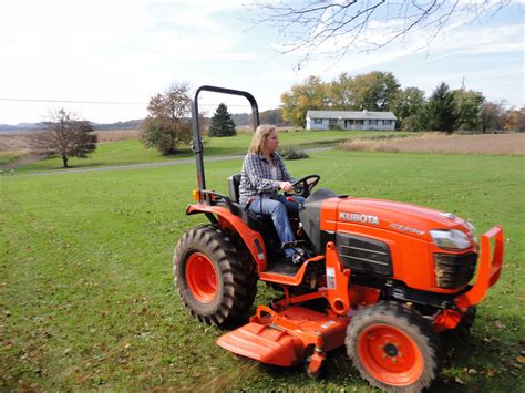 Pin by Connie Gates on Landscape and Hardscape | Tractors, Kubota tractors, Tractor mower