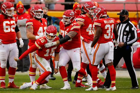 Patrick Mahomes’ injury: What happens next with concussion protocol ...