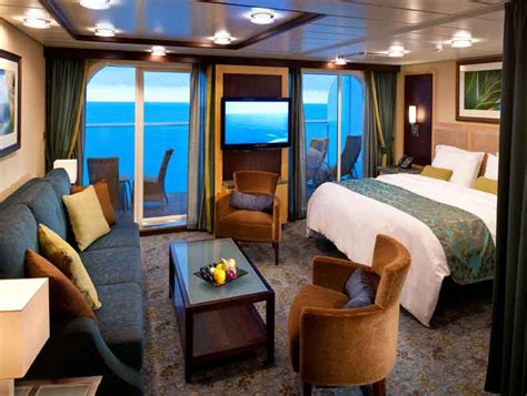 Grand Suite Review on the Oasis of the Seas and Allure of the Seas ...