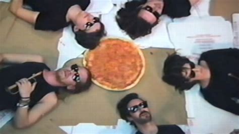 » Macaulay Culkin’s Band, the Pizza Underground, Releases Its First ...