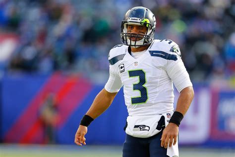 Seahawks QB Russell Wilson Rooting For Seattle to Host 2026 FIFA World ...