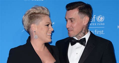 Pink’s Husband Carey Hart Gave Her the Coolest Push Present | Carey ...