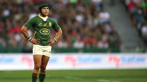 Springbok star Cheslin Kolbe ends speculation and reveals his new club : PlanetRugby