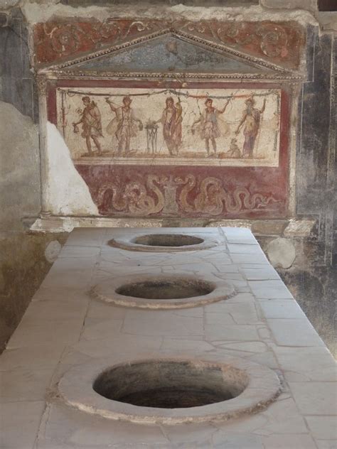 Thermopolium in Pompeii | Ancient romans, Pompeii, Ancient pompeii