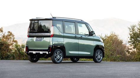 2023-mitsubishi-delica-mini-jdm-6