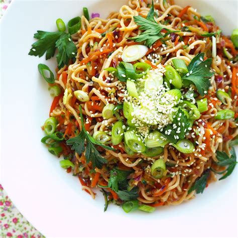 oodles of noodles - my lovely little lunch box