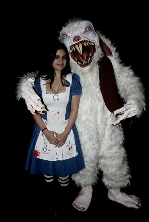 Alice and White Rabbit Cosplay | Best friend halloween costumes, Halloween costumes friends ...