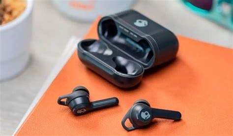 How To Turn Up Volume On Skullcandy Earbuds | Audiolover