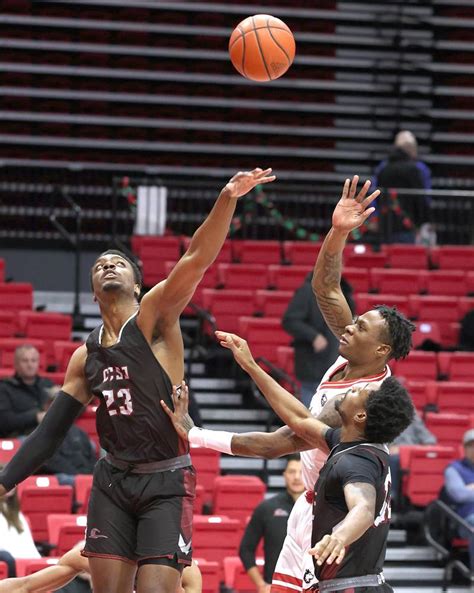 Photos: NIU men's basketball take on Calumet College – Shaw Local