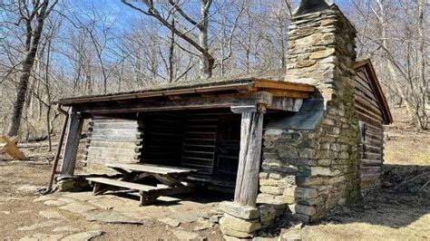 Hike to Upper Pocosin Mission at Shenandoah National Park