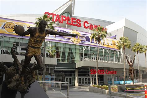 A.M. Brief: No Lakers Fans at Staples Center in Upcoming Season