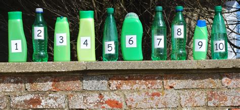 CRA in English: Ten green bottles hanging on a wall