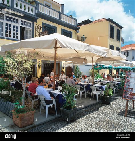 Sidewalk Restaurant in the Old Town (Zona Velha), Funchal, Madeira, Portugal Stock Photo - Alamy