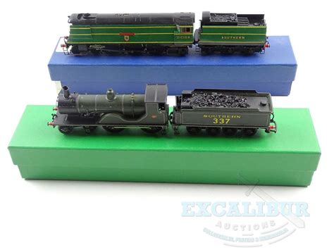 Lot 301 - A pair of OO gauge kitbuilt steam