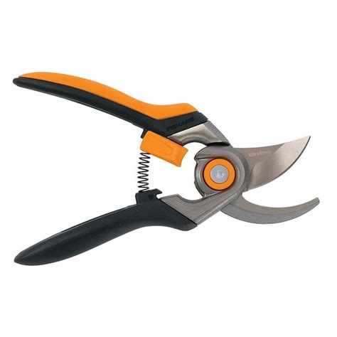 Fiskars Ultrasharp Steel Bypass Hand Pruner with Standard Handle in the ...