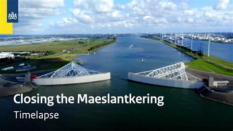 Closing the Dutch Maeslantkering (flood defence) | Timelapse - YouTube