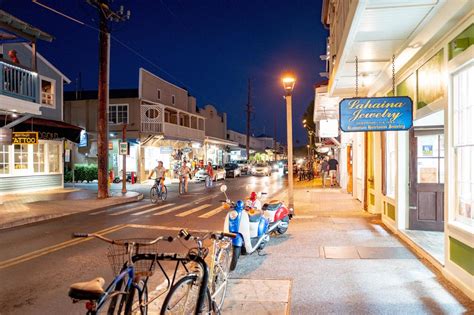 Hawaii’s historic former capital Lahaina devastated by wildfires | WGHN