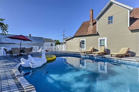 Quaint Wildwood House w/ Pool - Walk to Beach! UPDATED 2020 ...