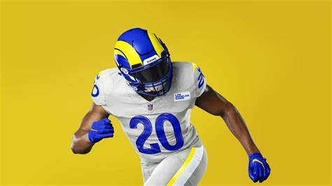 A look at the Rams' uniforms through the years - oggsync.com