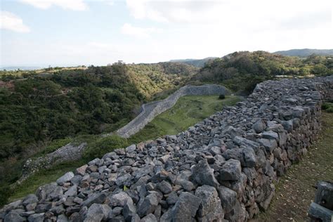 Nakijin Castle -Magnificent castle of northern kingdom of Okinawa island- | Ken's Storage ...