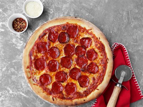 Best new York–Style Pizza in Commerce restaurants, winter 2024 - Restaurant Guru
