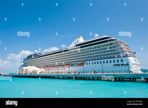 Bermuda. Cruise ship at dock in the terminal at the Royal Naval ...