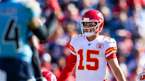 Titans vs. Chiefs Odds, Picks & Predictions: Updated Spread & Betting ...