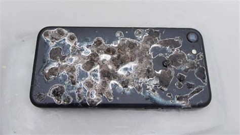 Did this iPhone really take a bath in superacid? - CNET